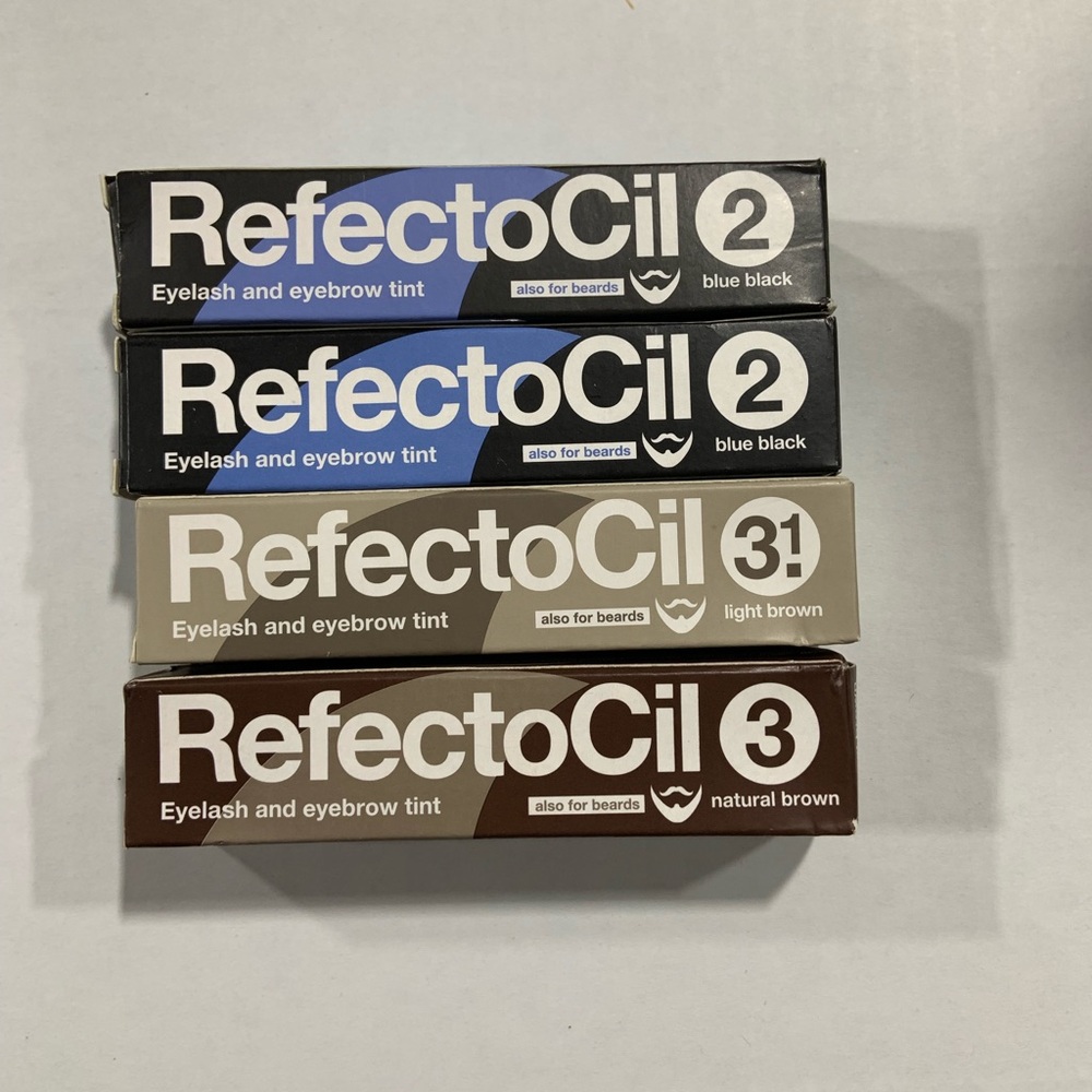 4 pcs as pictured- Refectocil Eyelash and Eyebrow Tint Set